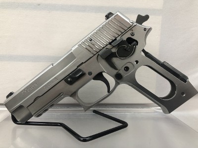 SIG SAUER 220 .45 ACP - Image 3 of 15