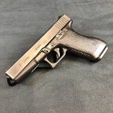 GLOCK 21 GEN 2 45 ACP (45 Auto) - Image 2 of 3