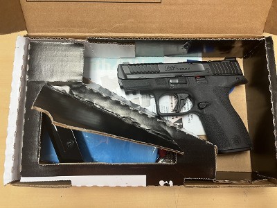 SMITH & WESSON Shield X 9MM LUGER (9x19 PARA) - Image 1 of 5