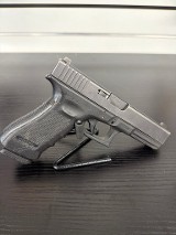 GLOCK G17 GEN 4 9MM LUGER/.40 S&W/10MM/.45 ACP - Image 2 of 6
