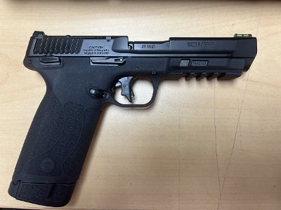 SMITH & WESSON M&P22 Mag .22 WMR - Image 3 of 5
