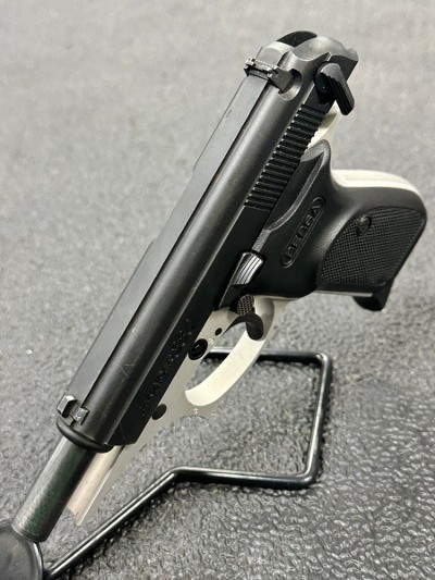 BERSA THUNDER 380 - PISTOL .380 ACP - Image 6 of 7