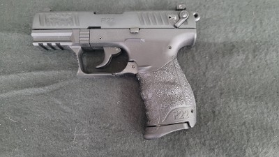 WALTHER P22 .22 LR - Image 1 of 2