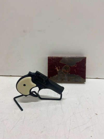 HIGH STANDARD DERRINGER 22 - MAGNUM 22 Winchester Magnum - Image 1 of 10