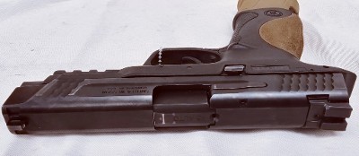 SMITH & WESSON M&P 45 .45 ACP - Image 4 of 7