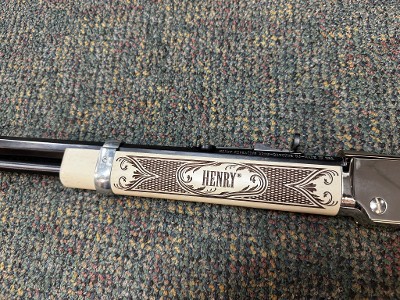 HENRY AMERICAN EAGLE .22 LR - Image 4 of 6