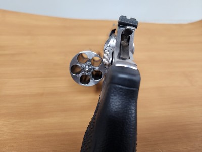 SMITH & WESSON 60 .357 MAG - Image 5 of 6