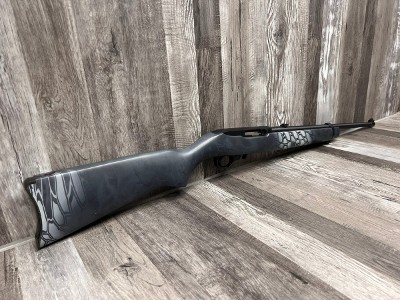 RUGER 10/22 .22 LR - Image 5 of 7