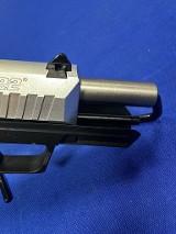 RUGER SR22P .22 LR - Image 5 of 6