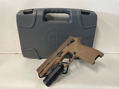 SIG SAUER P320 9MM LUGER (9x19 PARA) - Image 1 of 9