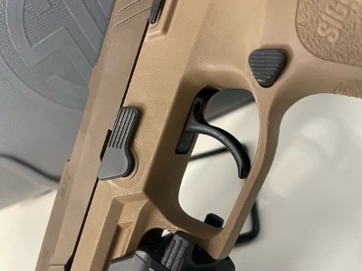 SIG SAUER P320 9MM LUGER (9x19 PARA) - Image 4 of 9