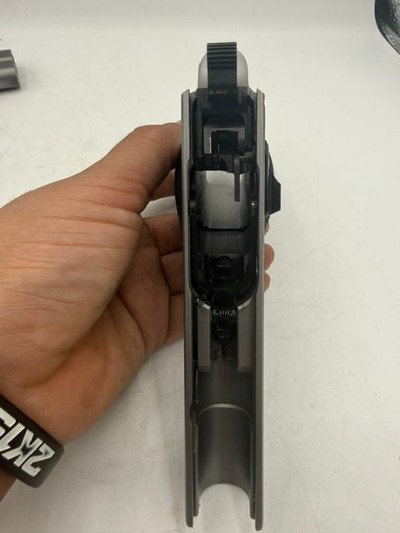 SAR FIREARMS MODEL 2000 9MM LUGER (9x19 PARA) - Image 5 of 11