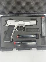 SAR FIREARMS MODEL 2000 9MM LUGER (9x19 PARA) - Image 3 of 11