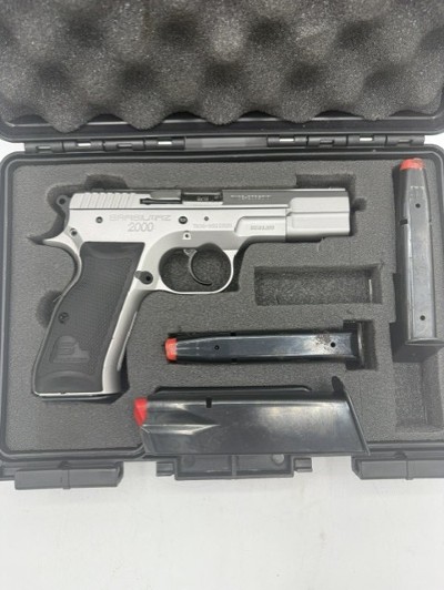 SAR FIREARMS MODEL 2000 9MM LUGER (9x19 PARA) - Image 3 of 11
