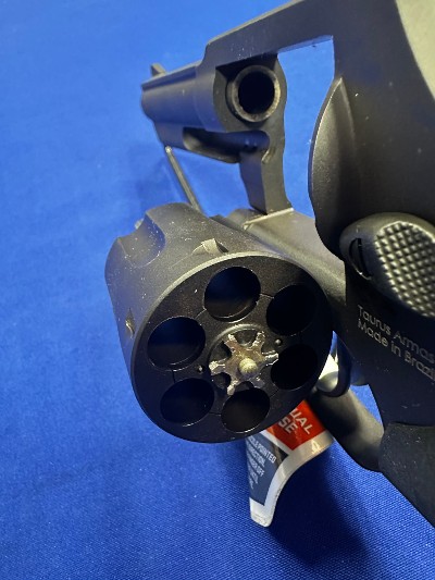 TAURUS TAURUS M82 .38 SPL - Image 5 of 5