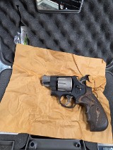 SMITH & WESSON 327 PERFORMANCE .357 MAG - Image 3 of 3
