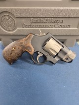 SMITH & WESSON 327 PERFORMANCE .357 MAG - Image 2 of 3