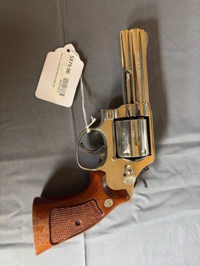 SMITH & WESSON 581 .357 MAG - Image 2 of 9