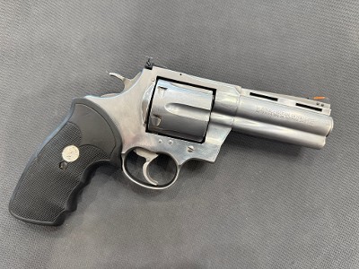 COLT ANACONDA .44 MAGNUM - Image 2 of 8
