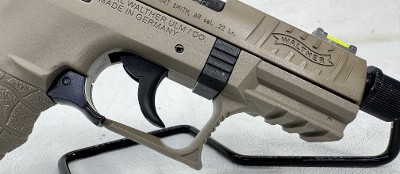 WALTHER P22Q .22 LR - Image 11 of 19