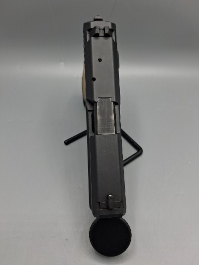 HECKLER & KOCH USP COMPACT V1 .40 S&W - Image 7 of 9