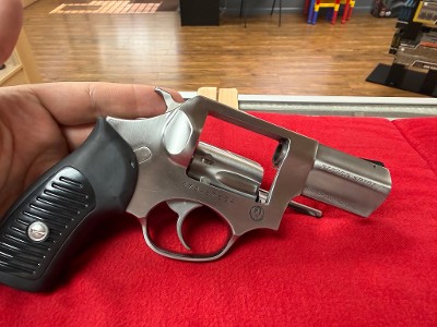 RUGER SP101 .38 SPL - Image 5 of 6