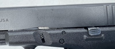 Glock 17 Gen 3 9MM LUGER (9X19 PARA) - Image 17 of 18