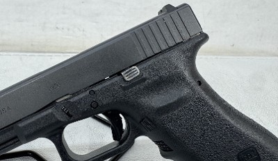 Glock 17 Gen 3 9MM LUGER (9X19 PARA) - Image 5 of 18