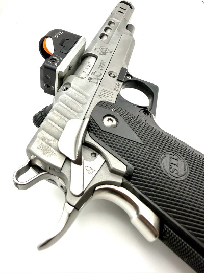 STI INTERNATIONAL STI International, 2011 DVC Open, Semi-Automatic Handgun, Gray, W/ Optic C-More, 4.5in Barrel, No mags, No Case, No Lock 9MM LUGER ( - Image 6 of 6