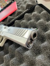 STI INTERNATIONAL 2011Executive .40 S&W - Image 9 of 10