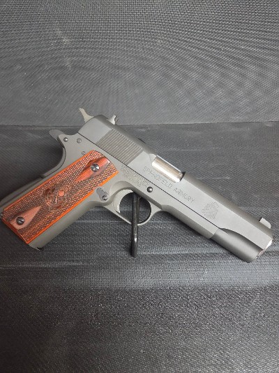SPRINGFIELD ARMORY 1911 MIL-SPEC (GI.45) .45 ACP - Image 2 of 5