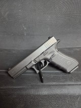 GLOCK G17 GEN 4 9MM LUGER (9X19 PARA) - Image 1 of 5
