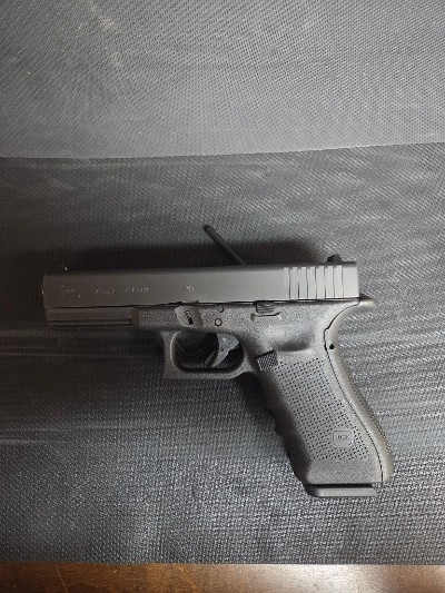 GLOCK G17 GEN 4 9MM LUGER (9X19 PARA) - Image 3 of 5