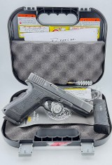 GLOCK 17 9MM LUGER (9x19 PARA) - Image 1 of 8