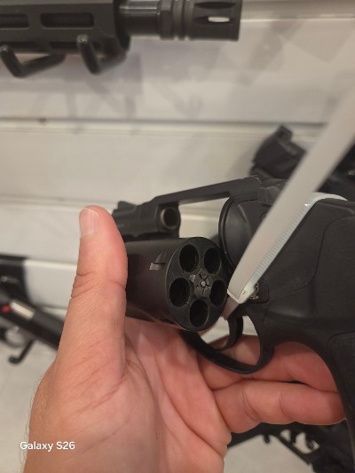 SMITH & WESSON BODYGUARD 2.0 .38 SPL +P - Image 6 of 6