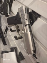 SMITH & WESSON 4043 .40 S&W - Image 2 of 6