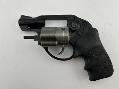 RUGER LCR .38 SPL - Image 4 of 11