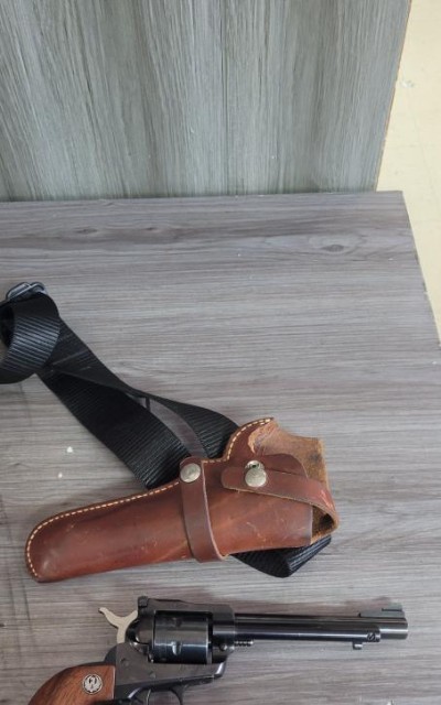 RUGER NEW MODEL SINGLE-SIX .22 WMR - Image 1 of 3