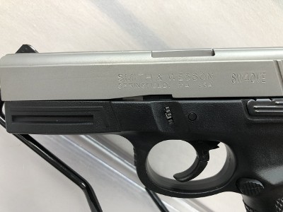 SMITH & WESSON SW40VE .40 S&W - Image 5 of 14
