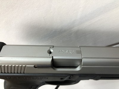 SMITH & WESSON SW40VE .40 S&W - Image 12 of 14