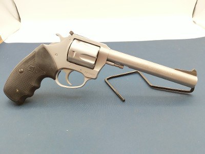 CHARTER ARMS TARGET BULLDOG .44 S&W SPECIAL - Image 3 of 4
