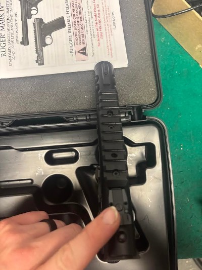RUGER MK IV 22/45 Lite .22 LR - Image 4 of 4