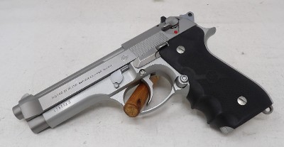 BERETTA 92FS INOX 9MM LUGER (9x19 PARA) - Image 3 of 7