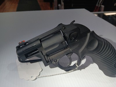 TAURUS 605 PROTECTOR .357 MAG - Image 1 of 5