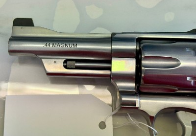SMITH & WESSON 629-9 Mountain Gun SS/Wood Lipsey&sbquo;s Excl w/Box .44 MAGNUM - Image 11 of 16