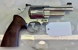 SMITH & WESSON 629-9 Mountain Gun SS/Wood Lipsey&sbquo;s Excl w/Box .44 MAGNUM - Image 3 of 16