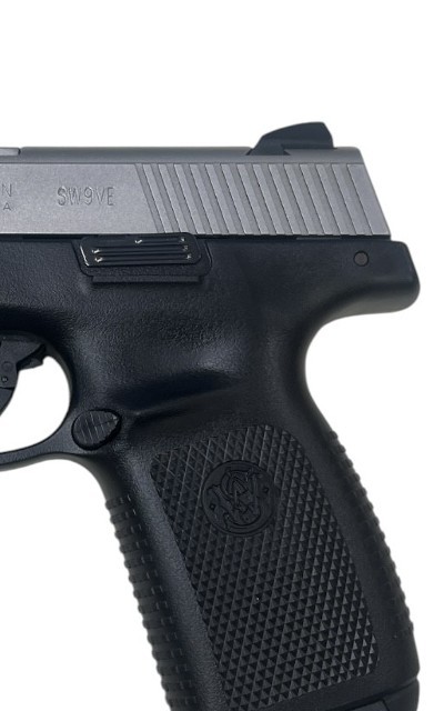 SMITH & WESSON SW9VE 9MM LUGER (9x19 PARA) - Image 6 of 7