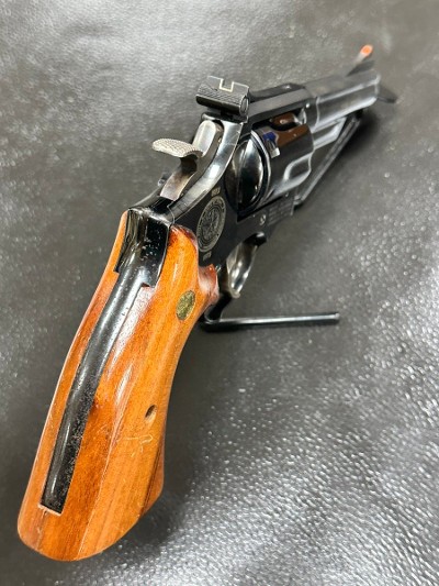 SMITH & WESSON 19-3 TEXAS RANGER 150TH .357 MAG - Image 7 of 12