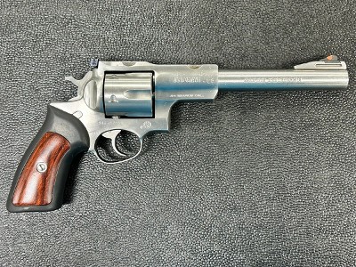 RUGER SUPER REDHAWK .44 MAGNUM - Image 1 of 9