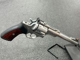 RUGER SUPER REDHAWK .44 MAGNUM - Image 4 of 9